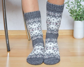 Alpaca Socks Warm Fair Isle socks for home Gray Woolen socks with Nordic Icelandic patterns for skiing Scandinavian style Woollana