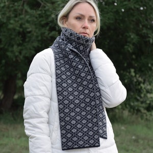激安ショップ 食品 Sided Two Color Navy Scarf Winter Scandinavian Thick Scarf Clothing