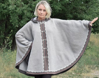 Light Gray Woolen poncho with Red Fair Isle pattern Nordic Icelandic cape for cold days on the Norwegian clasps Big Hooded Cardigan Woollana