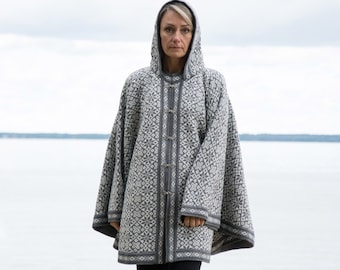 Gray Woolen poncho with Fair Isle pattern Nordic Icelandic cape for cold days on the Buttons Big Hooded Cardigan for Women Woollana