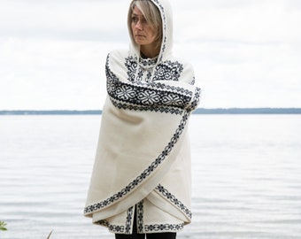 White Woolen poncho with Fair Isle flower pattern Nordic cape on the Norwegian clasps for Women Wide Icelandic cardigan Woollana