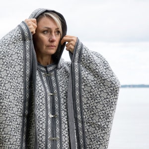 Gray Woolen poncho with Fair Isle pattern Nordic Icelandic cape for cold days on the Buttons Big Hooded Cardigan for Women Woollana image 3