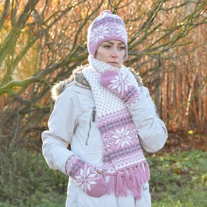 Pink fleece-lined Nordic woolen Mittens with Fair Isle pattern Knitted Mittens from the traditional Jacquard winter set for Women Selbu star image 8