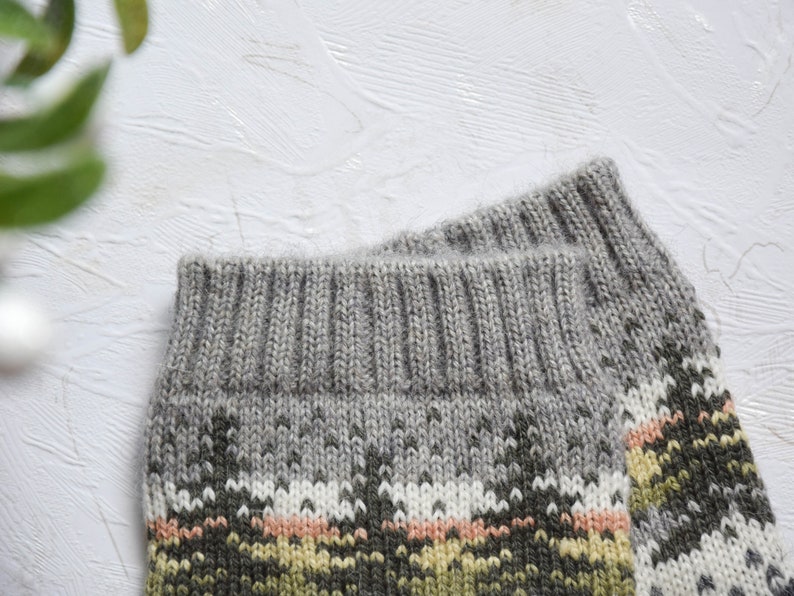 Beautiful Gray Alpaca Wool Socks Warm Fair Isle socks with rabbits flowers and trees Nordic Icelandic jacquard patterns for skiing Woollana image 6