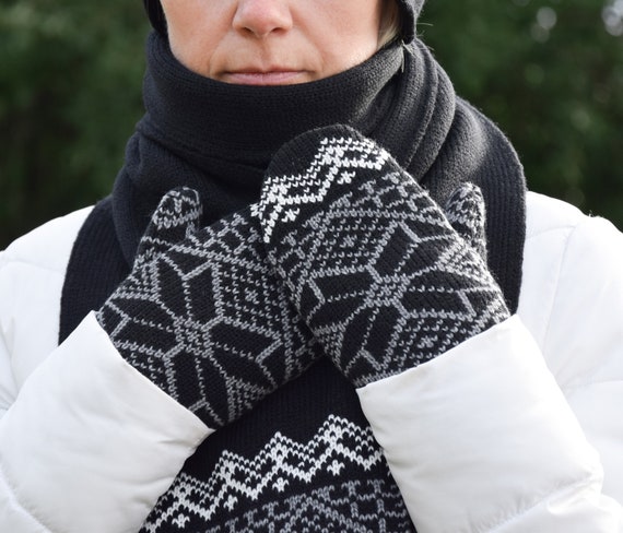 Knitted Mittens for Men From the Winter Set Beautiful Black Fleece-lined  Nordic Woolen Mittens With Scandinavian Fair Isle Pattern Woollana 