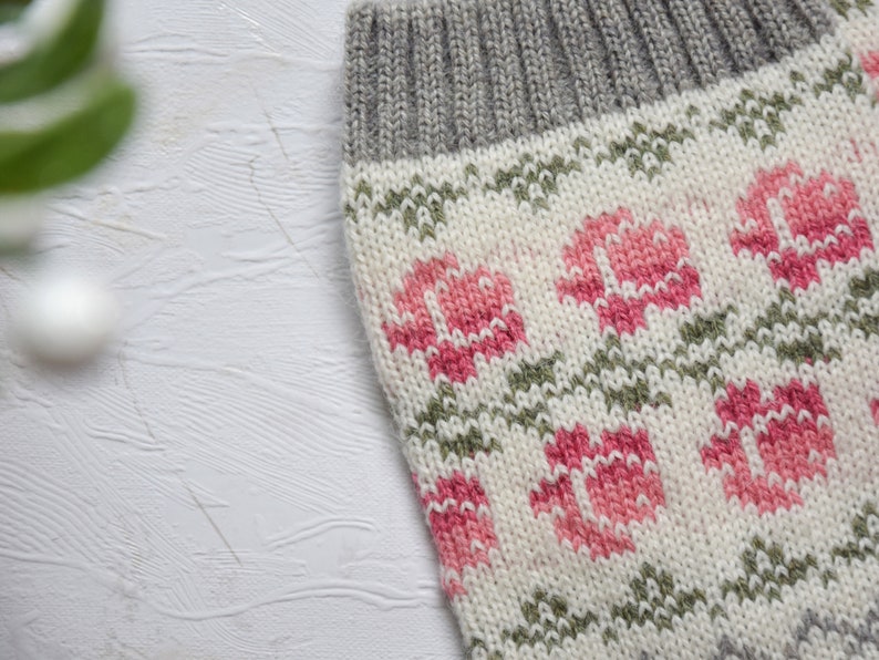 Alpaca Wool Socks with Pink Roses Light Gray Warm Fair Isle socks for home Nordic Icelandic patterns for skiing Scandinavian style Woollana image 4