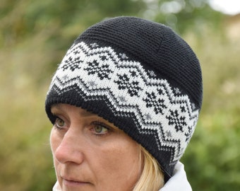 Black & white Nordic Cute Woolen Hat Fair Isle ski hat for men and women Fleece-lined Scandinavian winter Beanie with textured knit BIRASI