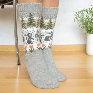 Beautiful Gray Alpaca Wool Socks Warm Fair Isle socks with rabbits flowers and trees Nordic Icelandic jacquard patterns for skiing Woollana image 8