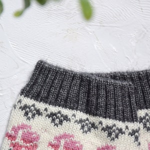 Alpaca Wool Socks with Pink Roses Light Gray Warm Fair Isle socks for home Nordic Icelandic patterns for skiing Scandinavian style Woollana image 9