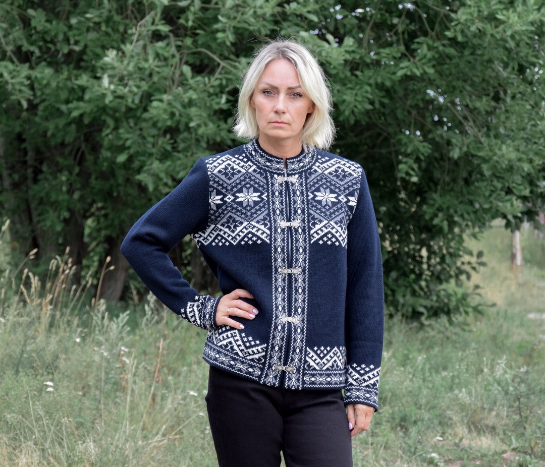 Short Cardigan Navy for Women Knitted Scandinavian Wool Sweater