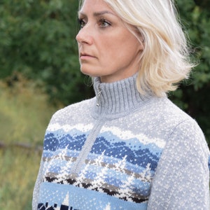 Wunderschöner Wollpullover mit Rentier Nordischer Skipullover mit High-Neck Blue Winter Jacquard Jumper mit hohem Hals am Reißverschluss Bild 3