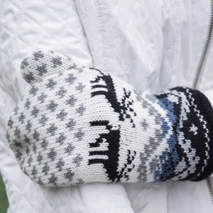 Knitted Mittens for Men and Women Beautiful Black & White fleece-lined Nordic woolen Mittens with Scandinavian Fair Isle pattern Woollana image 2