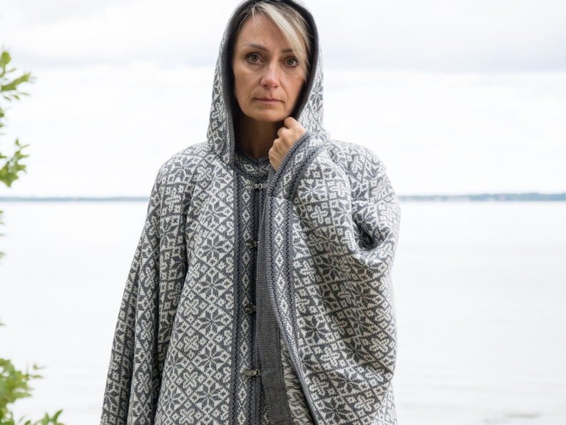 Gray Woolen poncho with Fair Isle pattern Nordic Icelandic cape for cold days on the Buttons Big Hooded Cardigan for Women Woollana image 2