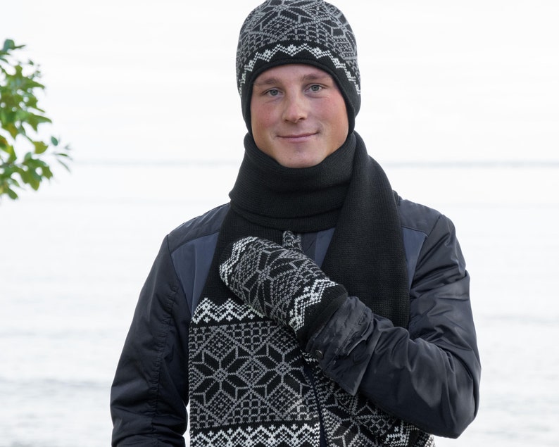 Beanie for Men Hat for Autumn and winter season Winter set Knitted Woolen beanie with Nordic Icelandic Fair Isle pattern for skiing Woollana image 4