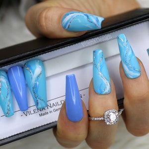 Marble blue nails