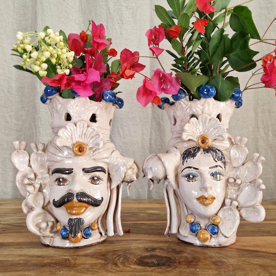 Moor's heads h26, vases, Caltagirone ceramics, Sicilian ceramics, Design, home decoration, handmade, unique pieces, craftsmanship.