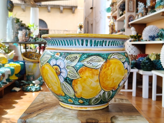 30 cm caspò vase in Caltagirone handcrafted ceramic with reliefs, centerpiece, handcrafted ceramic, artistic ceramic