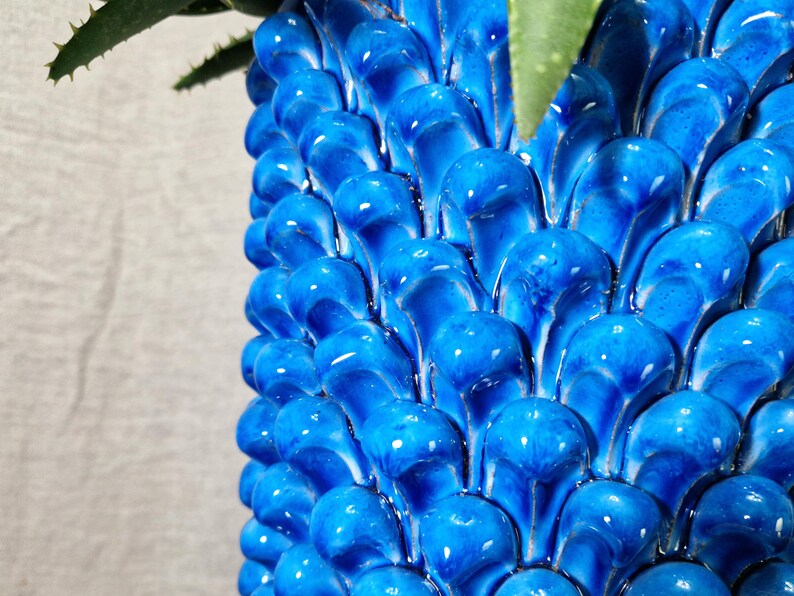 BottegaSophieSalina Pinecone Vase - Thumbnail 4