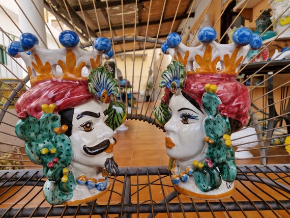 Moor's heads h26, vases, Caltagirone ceramics, Sicilian ceramics, Design, home decoration, handmade, unique pieces, craftsmanship.