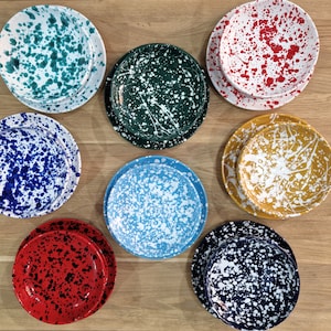 24-piece Sicilian Aeolian ceramic dinner set in eight different colors, handmade, for the table, colored, hand-painted