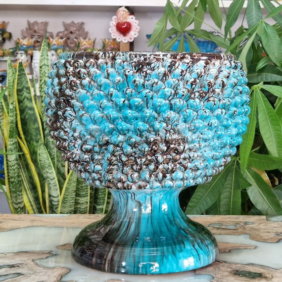 Half Pine Cone H.35 L.35 cm Sicilian Ceramic Caltagirone Artisan made entirely by hand, vase holder, caspò, vase, pine cone, centerpiece