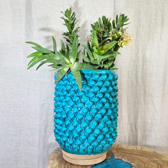 Pinecone Vase H.33 L.28 cm Sicilian Artisan Ceramics made entirely by hand, vase holder, caspò, vase, pine cone,