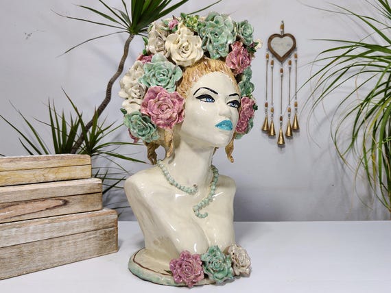 Large half-length woman, Caltagirone ceramic sculpture, Sicilian handcrafted Moorish heads, vases, Caltagirone ceramics.