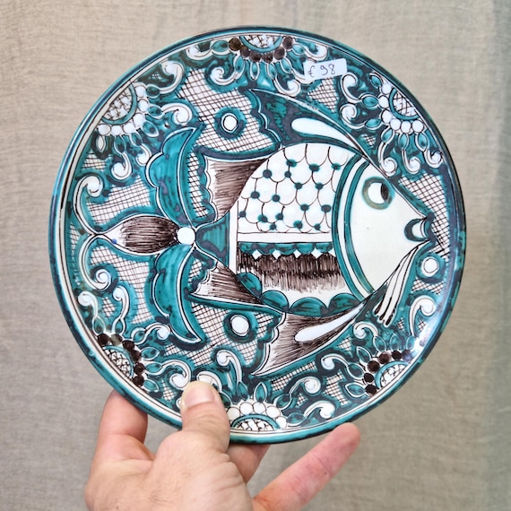 Round plate 20 cm in Sicilian artisanal ceramic S. Stefano di Camastra of fine workmanship finely decorated
