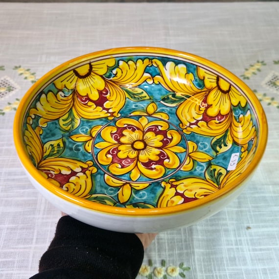 21.5 cm bowls in Sicilian artisan ceramic from S. Stefano di Camastra, plate, saucer, tray, cup.