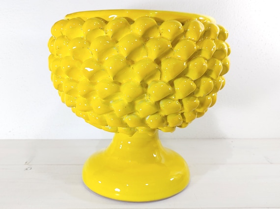 Half Pine Cone H.26 L.26 cm Sicilian Ceramic Caltagirone Artisan made entirely by hand, vase holder, caspò, vase, pine cone, centerpiece