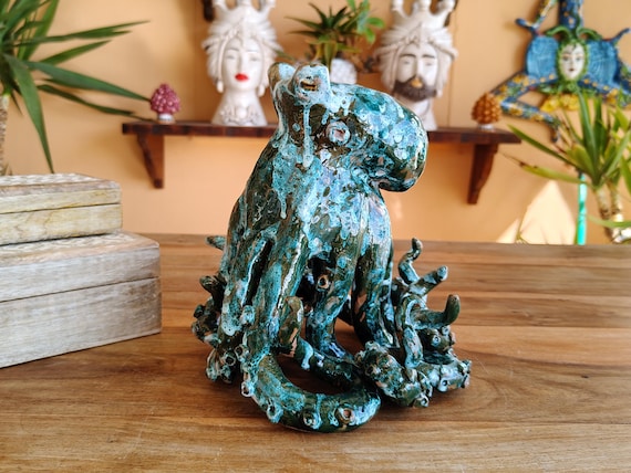 Sicilian handcrafted ceramic octopus, unique pieces, Sicilian ceramics, ceramic octopus, octopus, Caltagirone ceramics, design, handmade