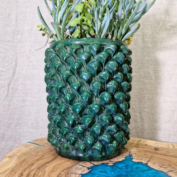 Pinecone Vase H.26 L.20 cm Sicilian Artisan Ceramics made entirely by hand, vase holder, caspò, vase, pine cone,