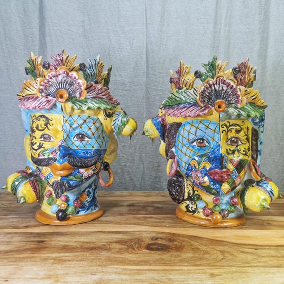 large Sicilian handcrafted Moor's heads, vases, Caltagirone ceramics, Sicilian craftsmanship, face, face, vases
