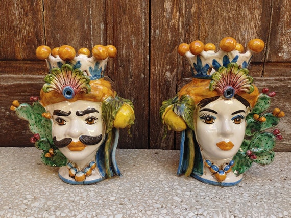 Moor's heads h26, vases, Caltagirone ceramics, Sicilian ceramics, Design, home decoration, handmade, unique pieces, craftsmanship.