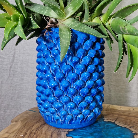 Pinecone Vase H.26 L.20 cm Sicilian Artisan Ceramics made entirely by hand, vase holder, caspò, vase, pine cone,