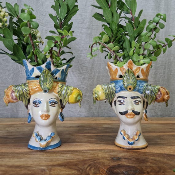 Moor's heads h 18, vases, Caltagirone ceramics, Sicilian ceramics, Design, home decoration, handmade, unique pieces, craftsmanship.