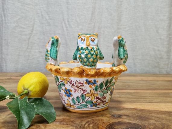 small Caltagirone handcrafted ceramic centerpiece with owls, centerpiece, handcrafted ceramic, artistic ceramic, pocket emptier