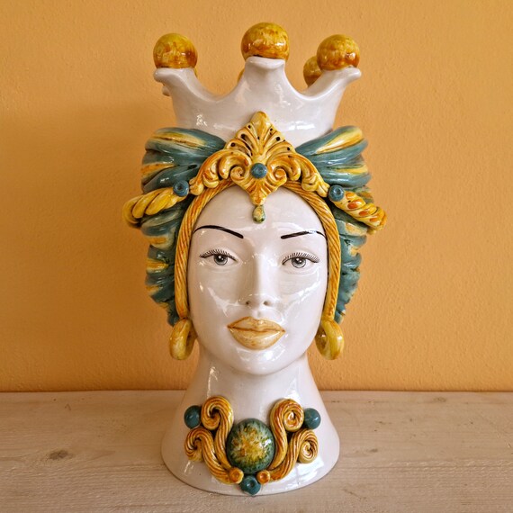 Sicilian Moorish heads, vases, Caltagirone ceramics, Design, home decoration, Sicilian craftsmanship, faces, visages, vases