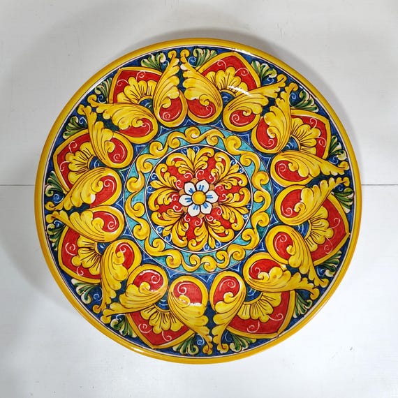 40 cm round Sicilian Caltagirone plate with classic Floral Blue decoration, pizza plate, underplate, serving plate.