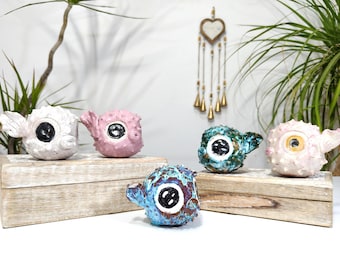 Sicilian ceramic sweet-eyed puffer fish, handcrafted fish, decorative fish, fish with spines, original fish, one-of-a-kind piece