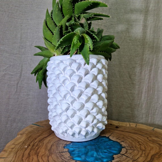Pinecone Vase H.26 L.20 cm Sicilian Artisan Ceramics made entirely by hand, vase holder, caspò, vase, pine cone,