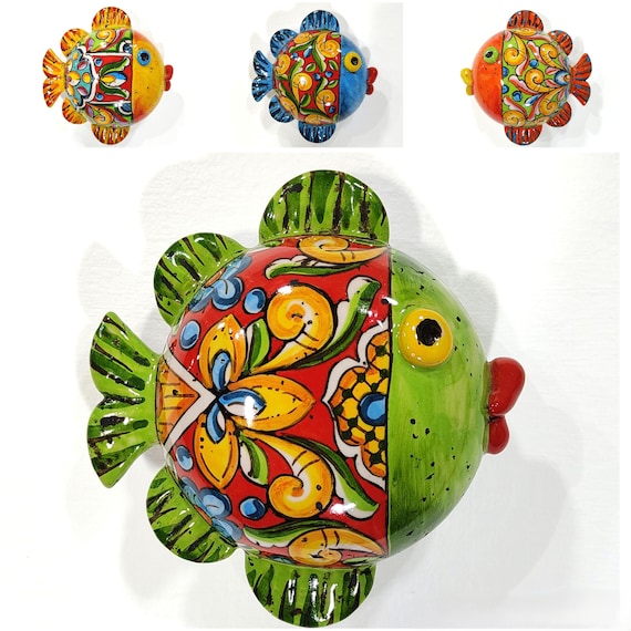 Third-size wall fish in handcrafted Sicilian ceramic from Caltagirone