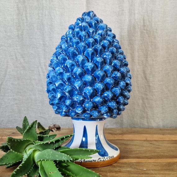 Pine cone H35 in Sicilian handmade ceramic Caltagirone, unique pieces, home decor, interior and exterior, design, handmade, lucky charm,