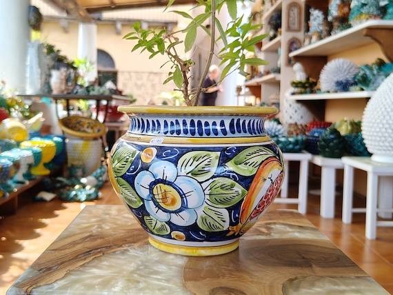 20 cm handmade Caltagirone ceramic vase with reliefs, centerpiece, handmade ceramic, artistic ceramic