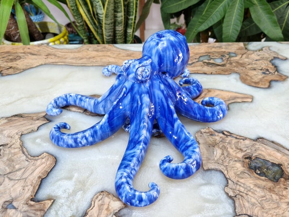 Sicilian artisan ceramic octopus, Sicilian ceramics, ceramic octopus, octopus, Caltagirone ceramics, design, handmade