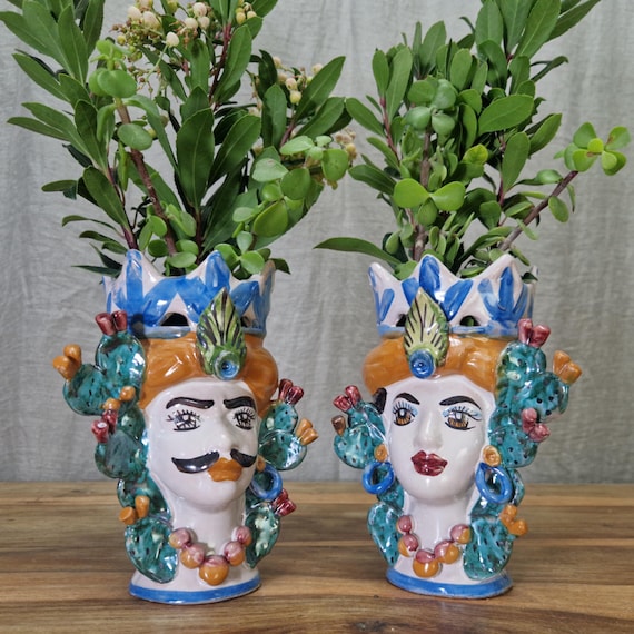 Moor's heads h 18, vases, Caltagirone ceramics, Sicilian ceramics, Design, home decoration, handmade, unique pieces, craftsmanship.