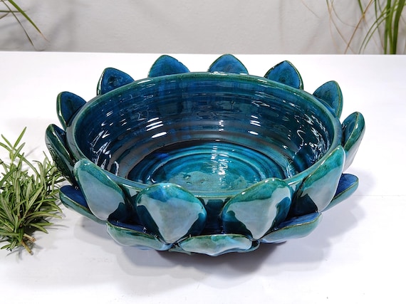 30 cm artichoke leaf centerpiece bowl Sicilian Caltagirone ceramics Artisan made entirely by hand