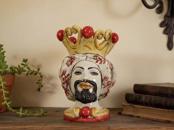 Sicilian handcrafted Moor's head h20, vases, Caltagirone ceramics, Design, home decoration, Sicilian craftsmanship, faces, vases.