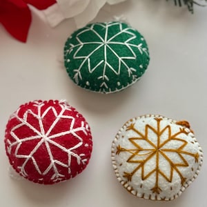 Handmade Embroidered Christmas Ornament: Mexican Artisan Gift Tag