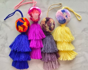 Handmade Multicolor Pom Pom Tassel: Mexican Bag Accessory